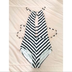 Very cute and only worn twice! No longer fits me.